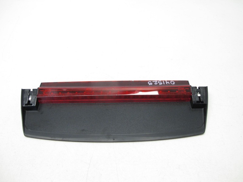 17-24 AUDI B9 A4 S4 A8 S8 CENTER HIGH 3RD THIRD BRAKE TAIL STOP LIGHT OEM 041525