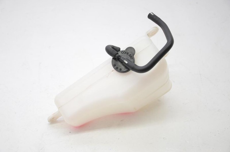2007-2009 Toyota Fj Cruiser Coolant Reservoir