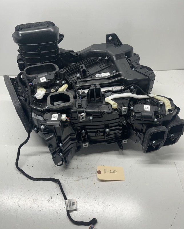 21-23 TESLA MODEL 3 HVAC AC AIR HEATER CORE BLOWER MOTOR HOUSING BOX N-2250 S3