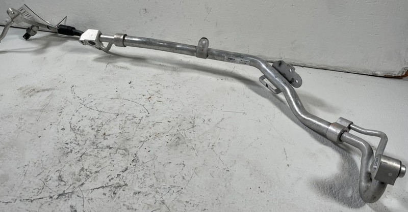2019-25 BMW G20 330i xDrive AC AIR CONDITIONING REFRIGERANT SUCTION HOSE #110277