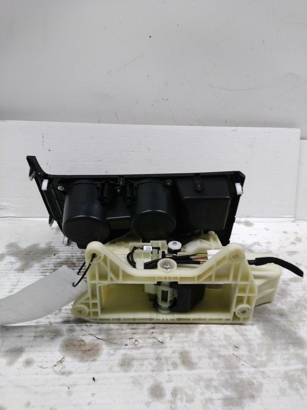 2017 Hyundai Tucson Automatic Transmission Shift Lever Assembly 93K Miles