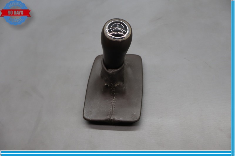 08-11 Mercedes C350 C300 W204 Center Console Shift Shifter Knob Brown Oem