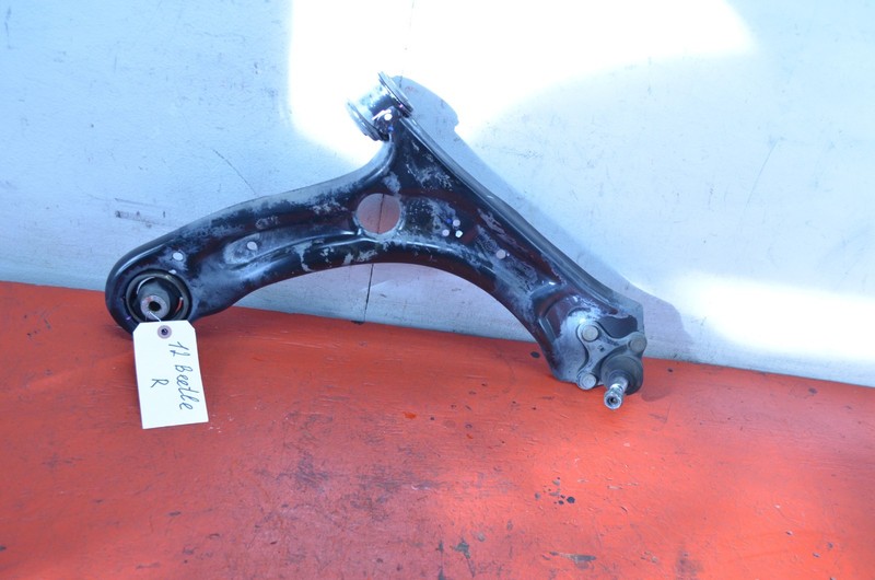12-19 VOLKSWAGEN BEETLE FWD FRONT RIGHT PASSENGER LOWER CONTROL ARM OEM