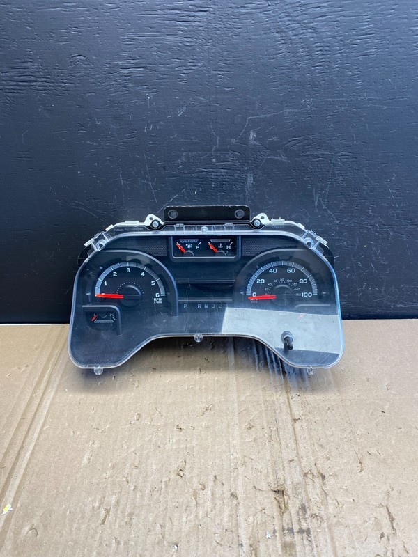 2011 to 2013 Ford E150 E250 E350 VAN Gauge Speedometer Cluster ab9122 DG