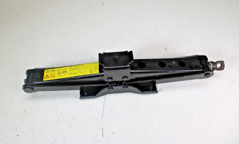 2005-2016 Land Rover LR3 LR4 Emergency Spare Tire Wheel Jack KAJ500122 OEM