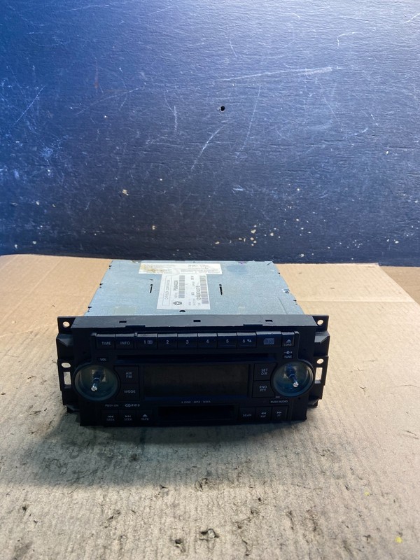 2005-2009 Chrysler Dodge Jeep Ram Radio CD MP3 AUX Receiver Z0764 DG