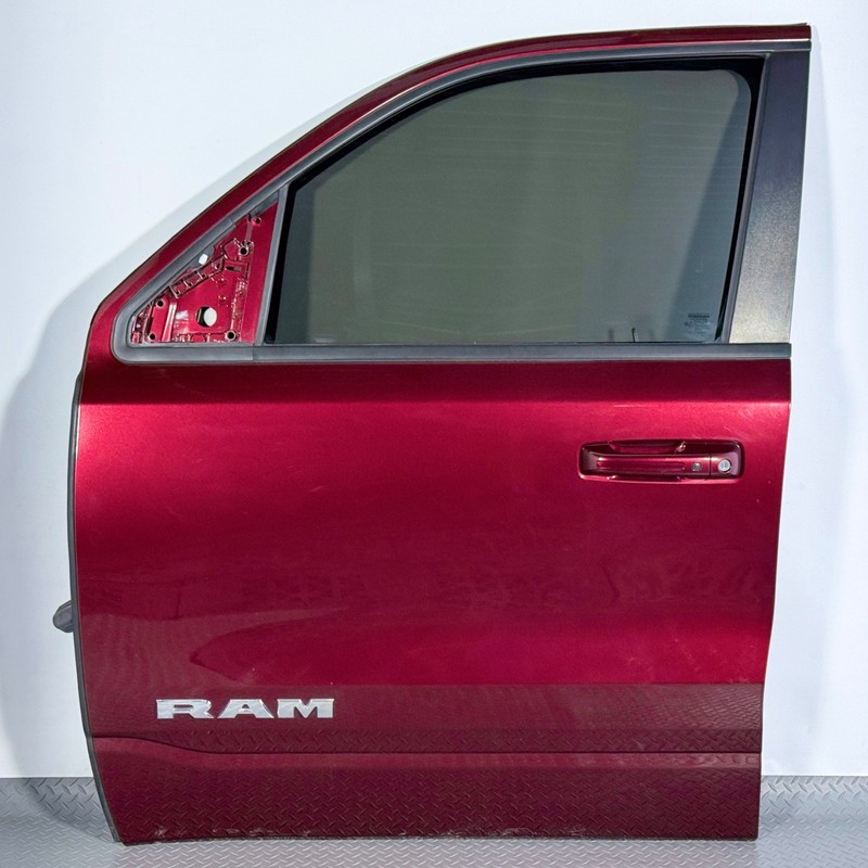 ✅ 2019-26 RAM 1500 5th Gen OEM COMPLETE DOOR FRONT LEFT Red PRV DRIVER SIDE