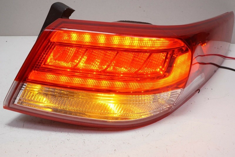KIA OPTIMA RIGHT RH Tail Lamp Tail Light Backup Lamp LED OEM 2016 - 2018