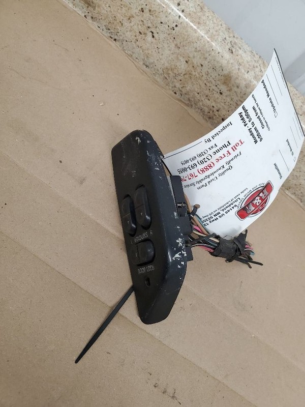 F1501995 Front Door Switch 297595