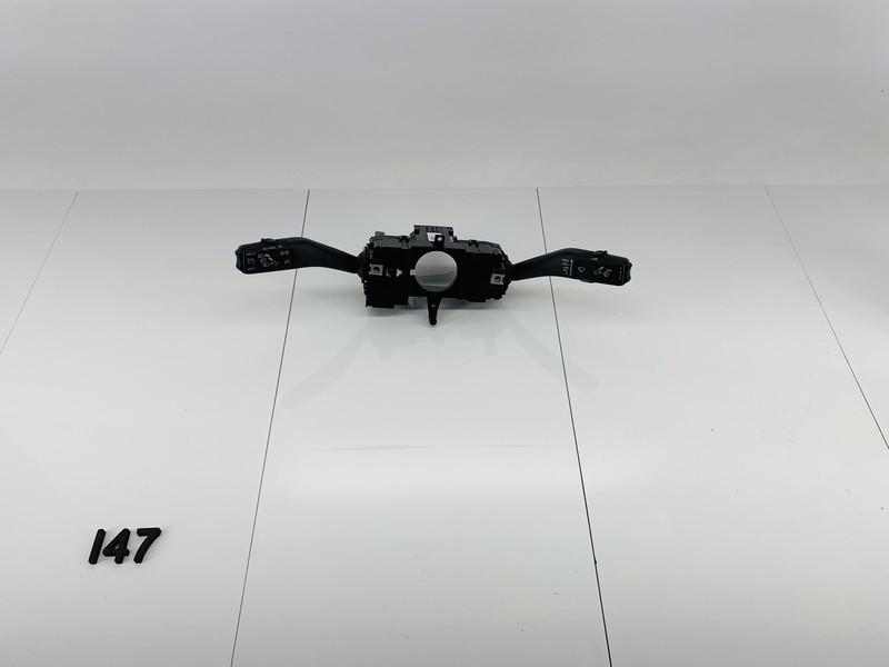 11-18 VOLKSWAGEN JETTA STEERING COLUMN TURN SIGNAL & WIPER ARM SWITCH LEVER OEM