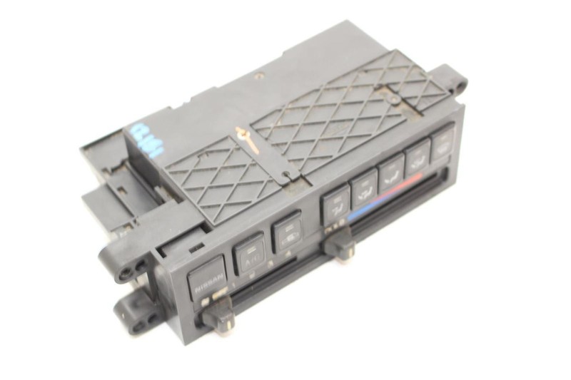 Temperature Controller Without AC Option Fits 89-90 240SX