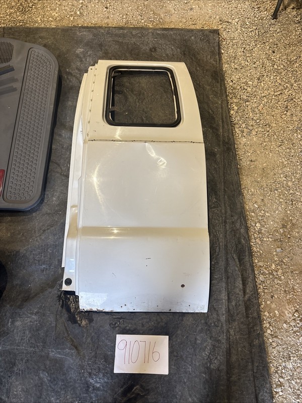 99-07 FORD F250SD PICKUP LH Driver Rear Side Door Shell Super Cab