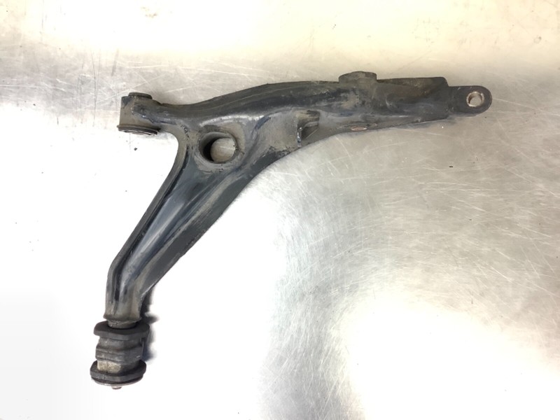 97-01 Honda CR-V Right Front Suspension Lower Control Arm With Bushings Used OEM
