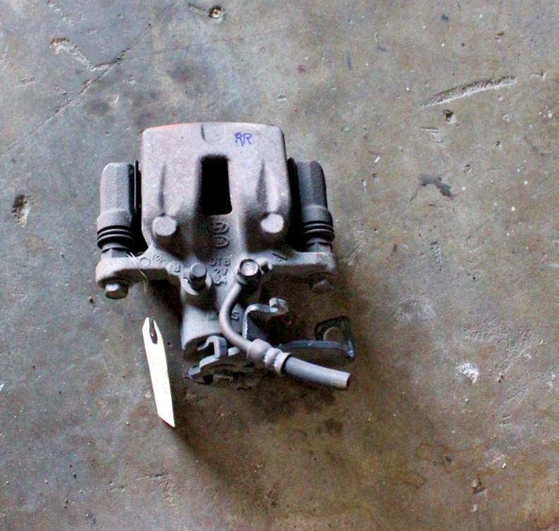 2013-2016 HYUNDAI VELOSTER BRAKE CALIPER REAR RIGHT PASSENGER SIDE OEM