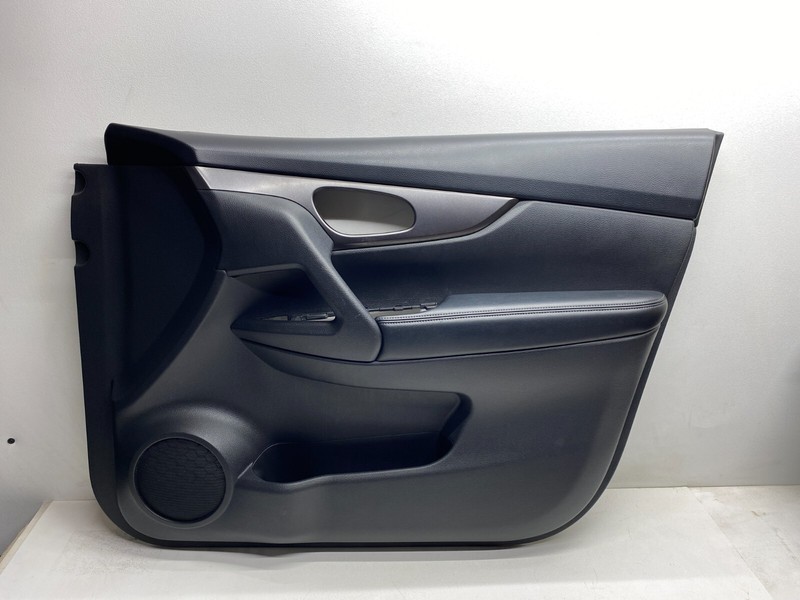 2014-2016 NISSAN ROGUE RIGHT PASSENGER SIDE FRONT INTERIOR DOOR PANEL TRIM BLACK