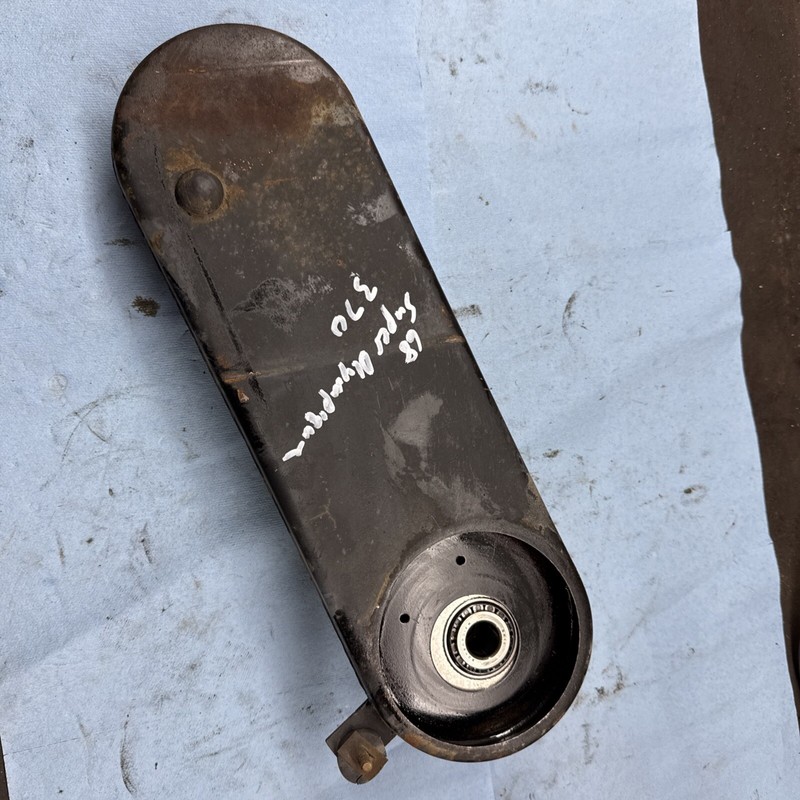 1968 Ski-Doo Super Olympique 370 Vintage Snowmobile chain case bearing carrier