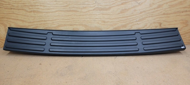 2003 - 2006 FORD EXPEDITION Rear Bumper Step Pad Trim 2L14-17B810-ACW OEM *