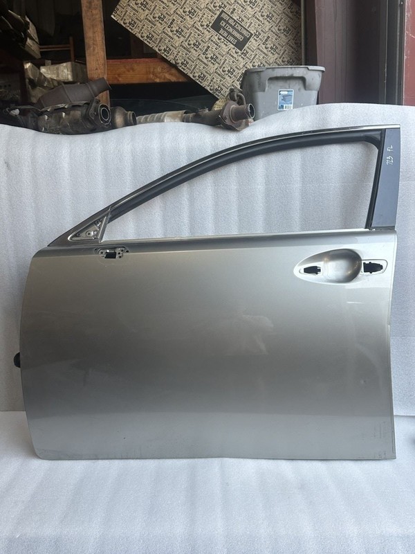2013 - 2018 LEXUS ES300H ES350 LEFT DRIVER FRONT DOOR SHELL ATOMIC SILVER 1J7