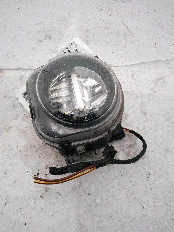 2015 BMW 535i Right Fog Light Assembly OEM 114070 Grey Used 130K Miles