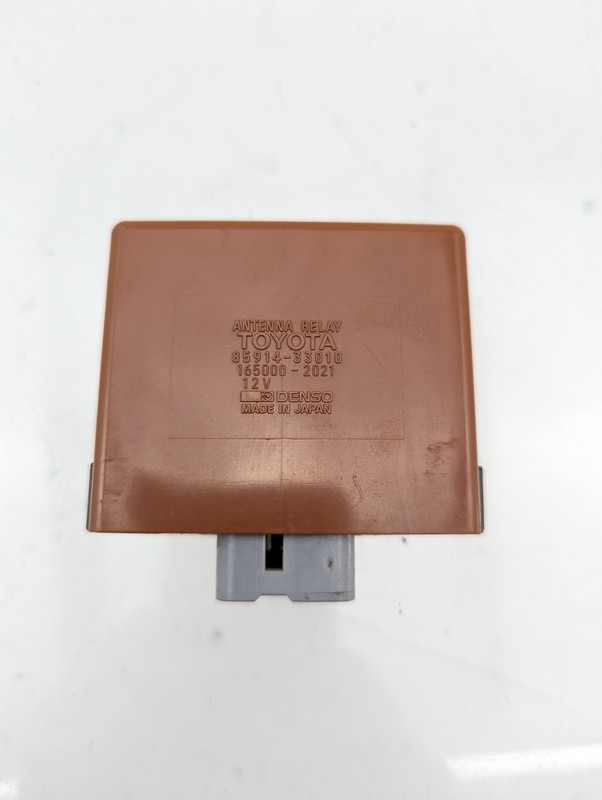 Toyota 4 Runner SR5 3.0L V6 4X4 Antenna Relay 8591433010 1990-1995 OEM