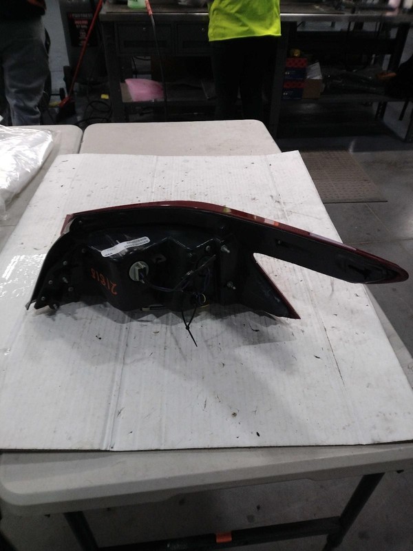 2016-2018 Nissan Maxima Left Tail Light Assembly Blue OEM Used 66729 95K Miles