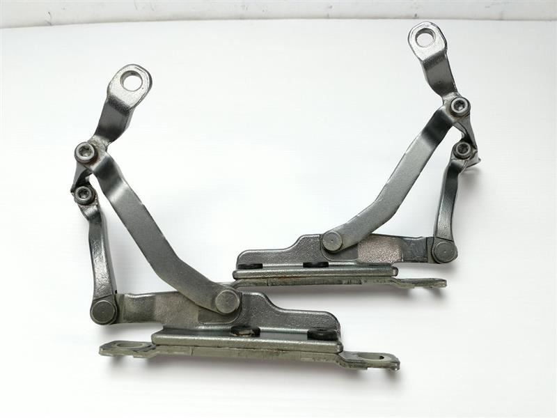 2010 Mini Cooper S R57 Convertible Trunk Lid / Tail Gate Hinge Set D. Silver