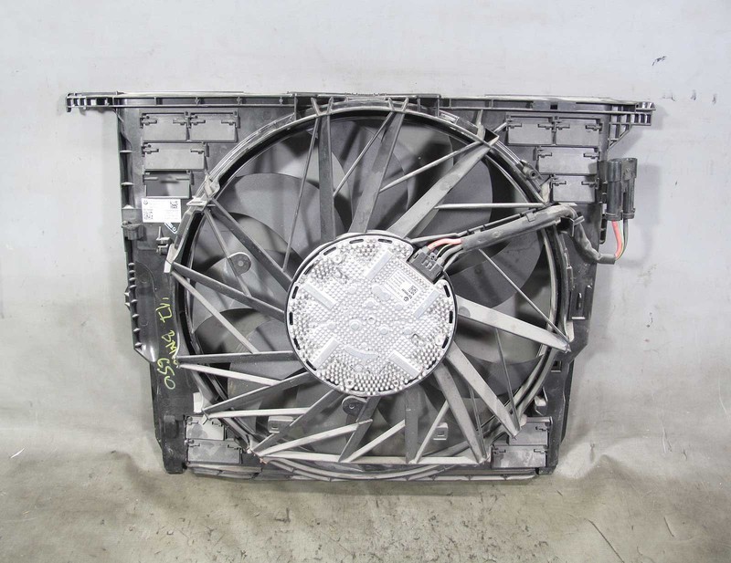 Damaged 2010-2017 BMW F10 550i F12 650i N62 V8 Electric Engine Cooling Fan OEM