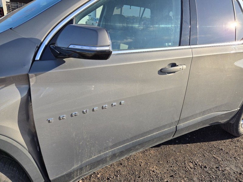 Driver Front Door Classic Style S Or VIN T Fits 18-24 TRAVERSE 3572825