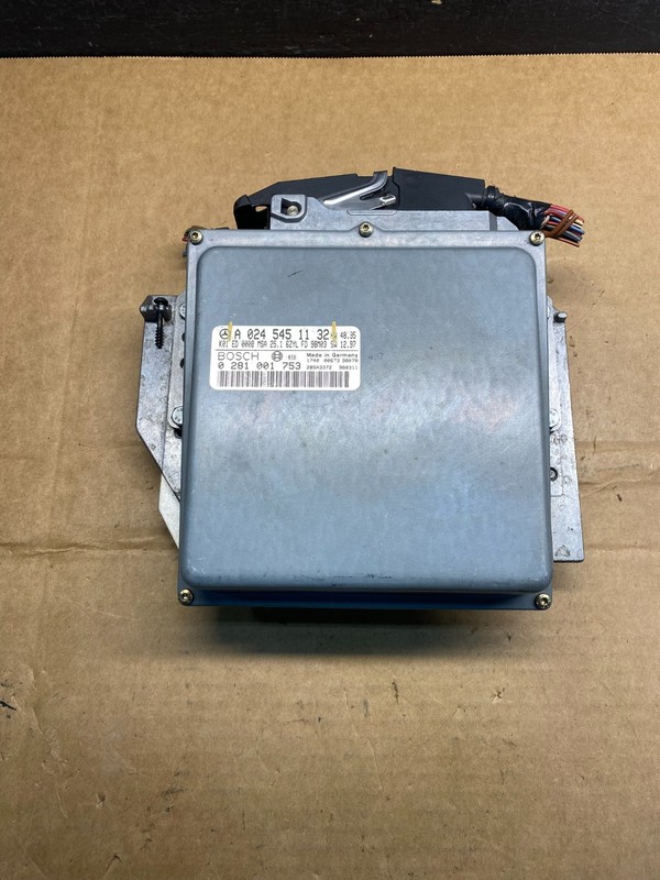 1998 to 1999 Mercedes E300 W210 Engine Control Unit ECU ECM Module ad7359 DG