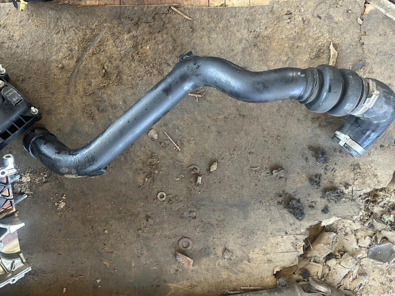 13-16 FORD ESCAPE MKC OEM 2.0 AIR INTAKE TURBO INTERCOOLER CHARGE PIPE HOSE