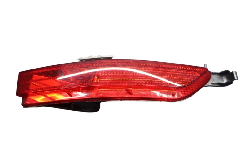 11-17 Volkswagen Touareg Rear Right Passenger Side Fog Light 7P6945702F Oem