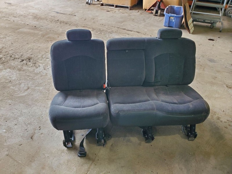 SILVRDO25 2001 Seat Rear 300839