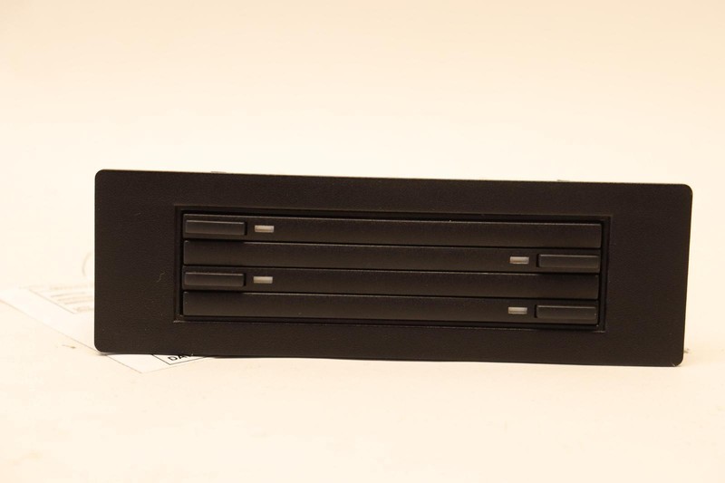 1997-2002 PORSCHE BOXSTER 911 986 IN DASHBOARD CD PLAYER CHANGER OEM