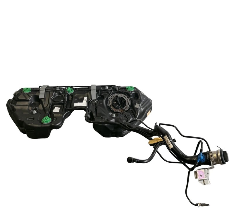 📌 15-18 MERCEDES W205 C300 AWD FUEL GAS TANK RESERVOIR ASSEMBLY 2054701800 OEM