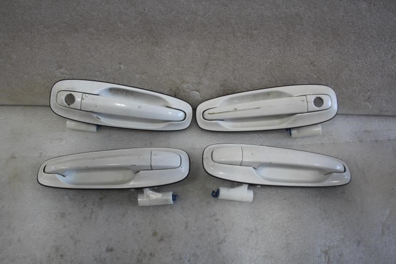 2008 SUZUKI RENO FRONT REAR EXTERIOR DOOR HANDLE SET 4 PIECES WHITE