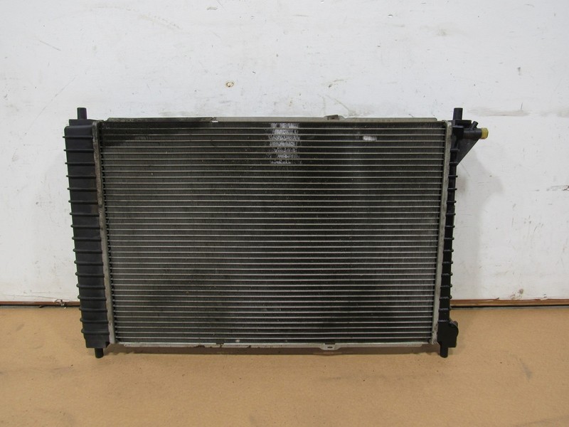 99-04 Ford Mustang GT 1999 4.6L RWD Engine Cooling Radiator |