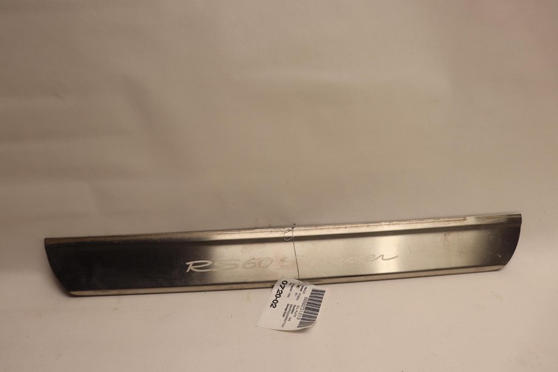 2011-2012 PORSCHE BOXSTER RS60 SPYDER RIGHT DOOR SILL SCUFF PLATE PANEL OEM