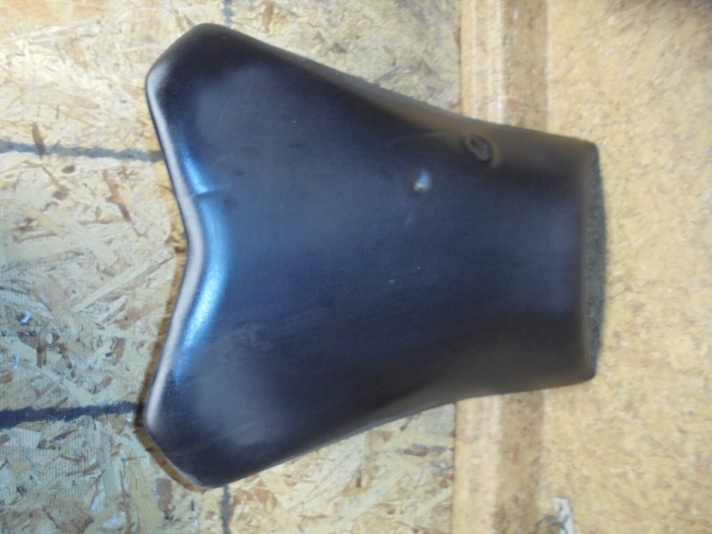 2006 Yamaha YZFR6 YZFR 6 YZF R6 R YZFR600 Front Ryder Driver Seat 2005