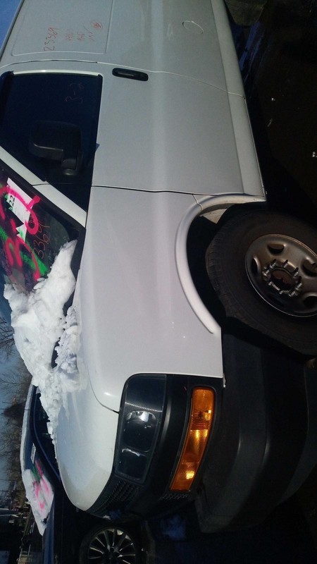 CHEVROLET EXPRESS 2500 VAN Right Fender White 2018 Light Scratches Used