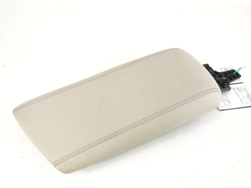 2019 19 Alfa Romeo Giulia Center Console Arm Rest Lid Cover OEM