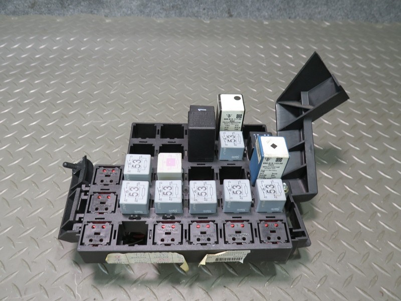 1999 PORSCHE 911 996 JUNCTION FUSE RELAY BOX MODULE UNIT