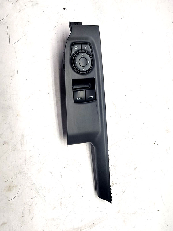 2021 Chevrolet SILVERADO 1500 Front Door Switch 2374168 84708423