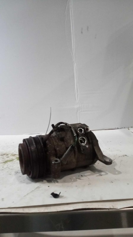 2009 GMC Yukon A/C Compressor OEM 15068853 185K Miles Black