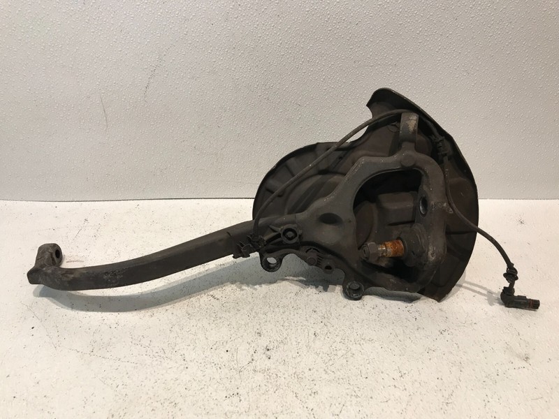 00-06 Mercedes W220 S430 S600 S55 AMG Front Left Side Spindle Knuckle Hub OEM