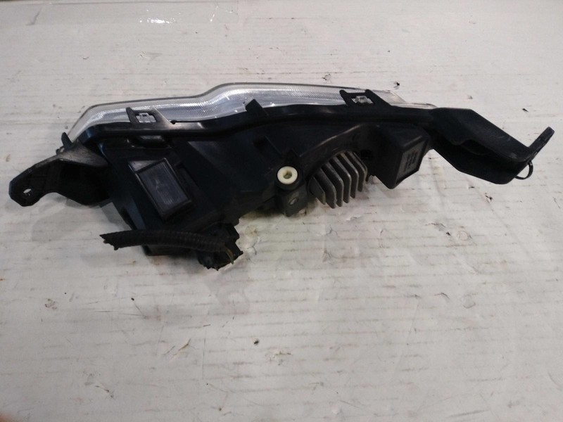 2018 Ford Explorer Left Fog Light Assembly Maroon 653313 Used 125K Miles