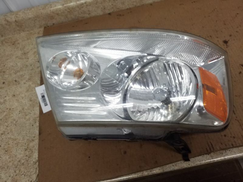 Passenger Headlight Bright Background Fits 04-08 FORD F150 PICKUP 199676