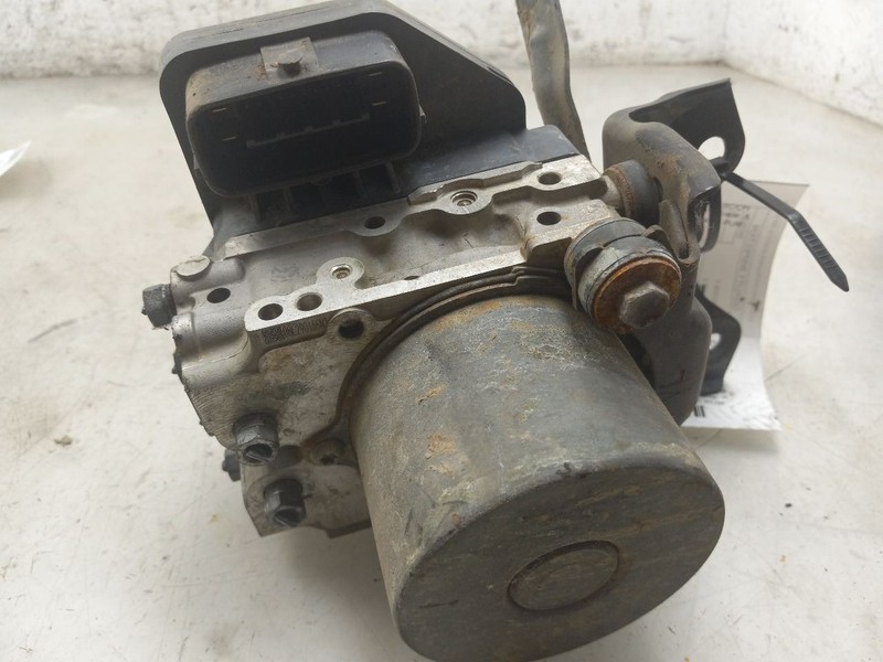 10 SCION XD ABS PUMP ACTUATOR 1.8L