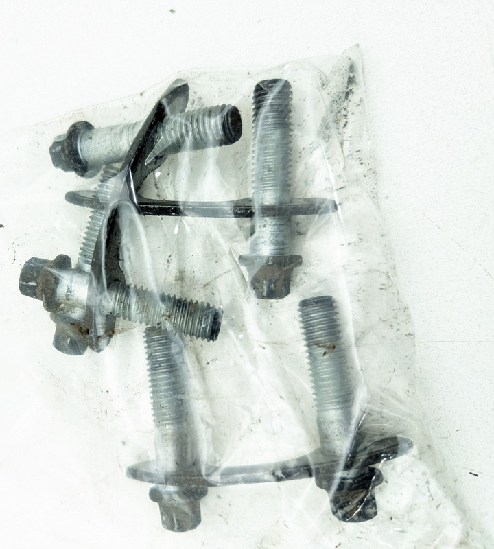 2007 BMW 328i RWD Rear Driver Cv Axle Bolt Set OEM