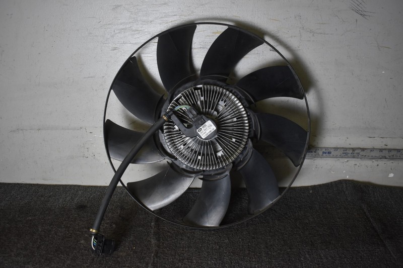 2010-2019 RANGE ROVER SPORT 3.0L ENGINE COOLING FAN AND CLUTCH AH428C617AE