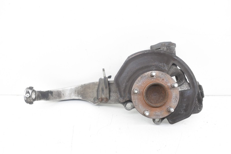 2004 Nissan 350z Front Left Driver Spindle Wheel Knuckle Hub OEM KW82